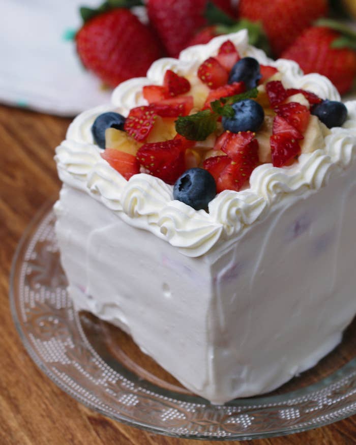 食パンで作る フルーツサンドショートケーキ 食パンで作る フルーツサンドショートケーキ