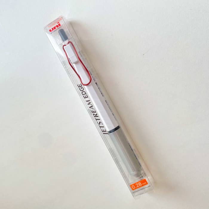 uniの「JETSTREAM EDGE(ジェットストリーム エッジ)」