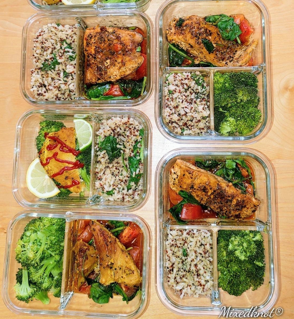 A reviewer&#x27;s photo showing five prepped meals in the glass containers