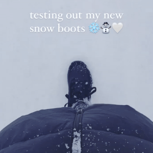 BuzzFeed editor walking in the boots in the snow 