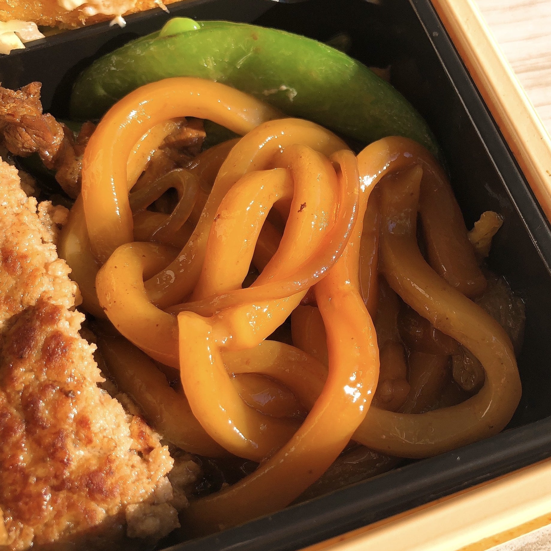 すきやきにそれ入れちゃうの ほっともっとの新作弁当が衝撃のおいしさだった