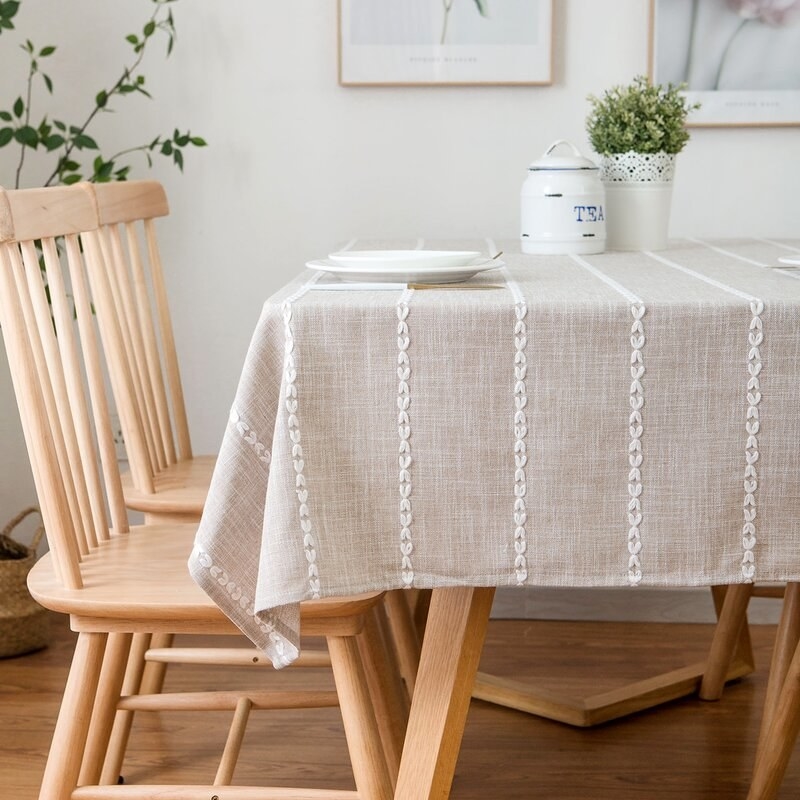 The beige tablecloth 