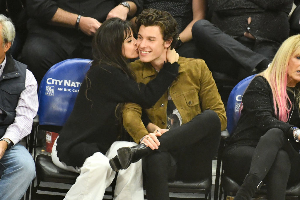 Camila kissing Shawn&#x27;s cheek
