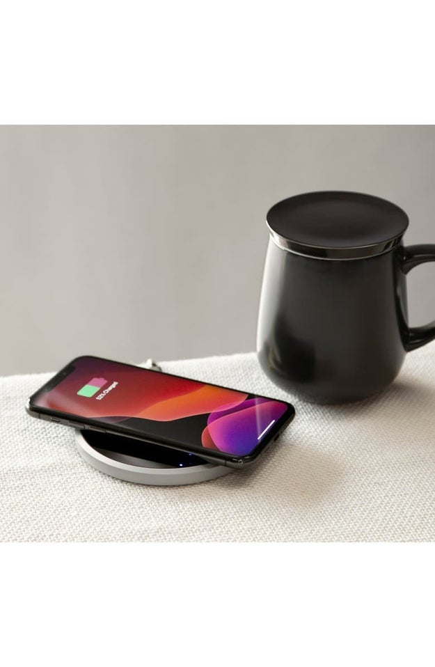 2023 Gifts Self Heating Coffee Cup Temperature Control Mug Warmer with  Wireless Charger for Phone - China Mug Charger and Mug Warmer price