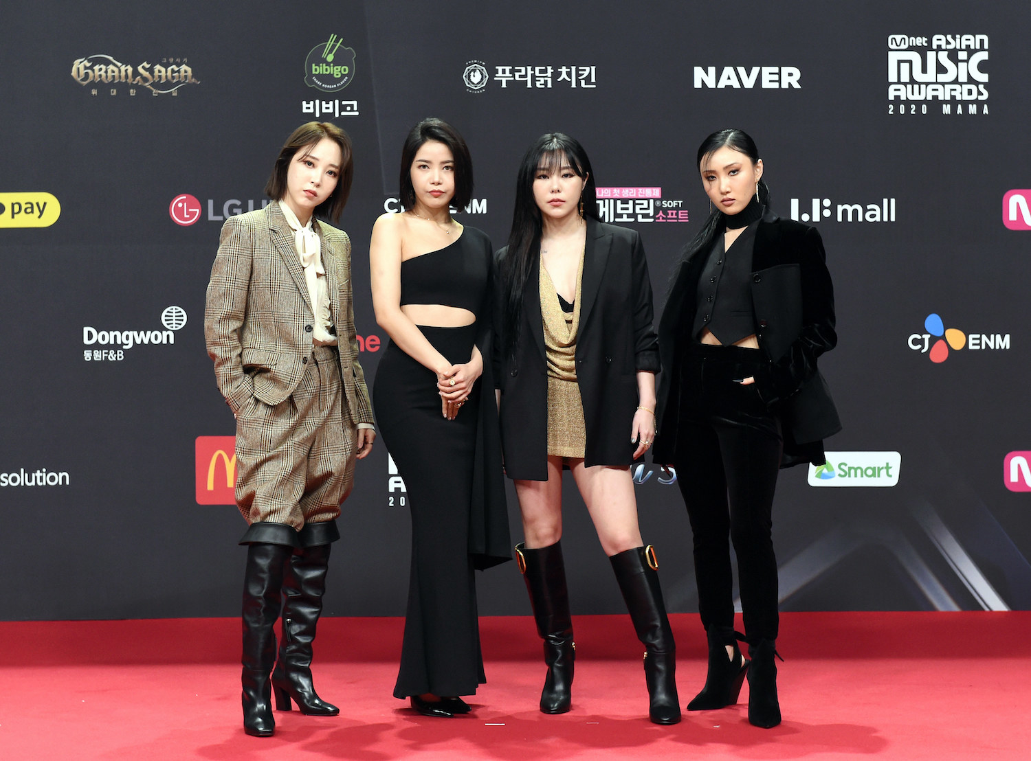 Mamamoo attends the 2020 Mnet Asian Music Awards