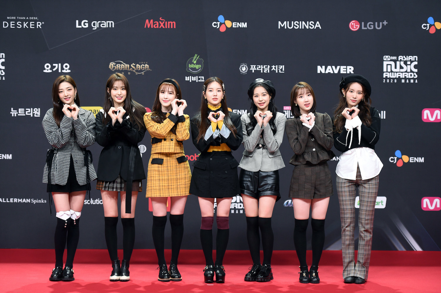 Weeekly attends the 2020 Mnet Asian Music Awards