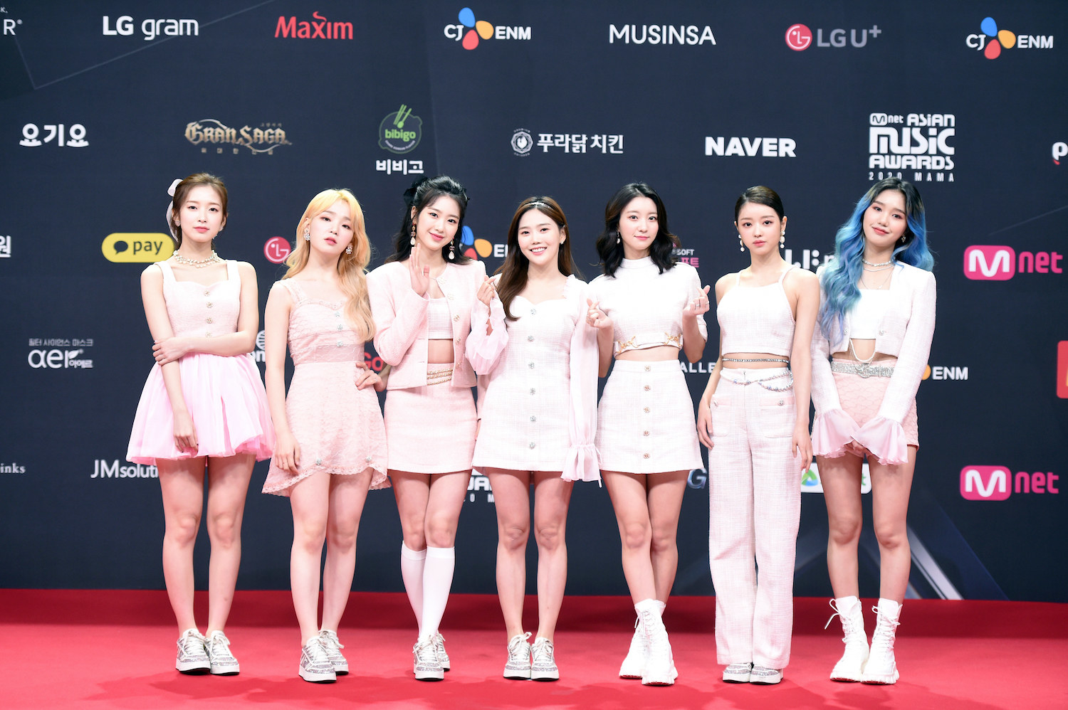 Oh My Girl attends the 2020 Mnet Asian Music Awards