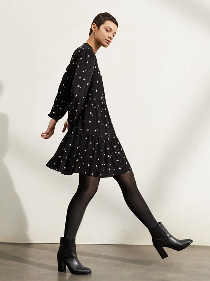 The black star print dress