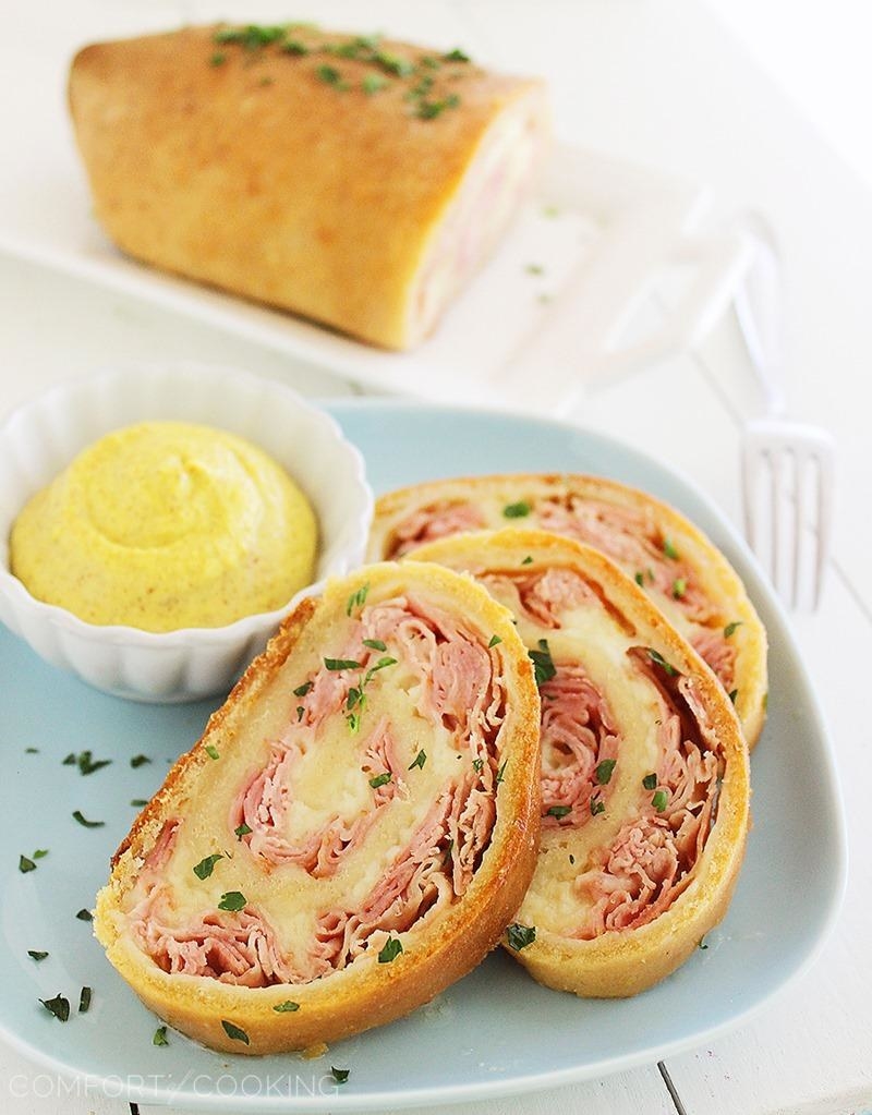 Baked ham and cheese rollups