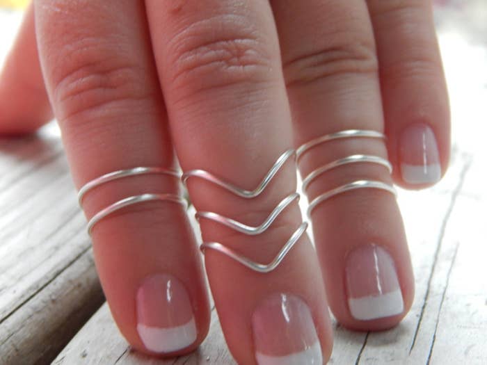 The silver chevron style midi rings