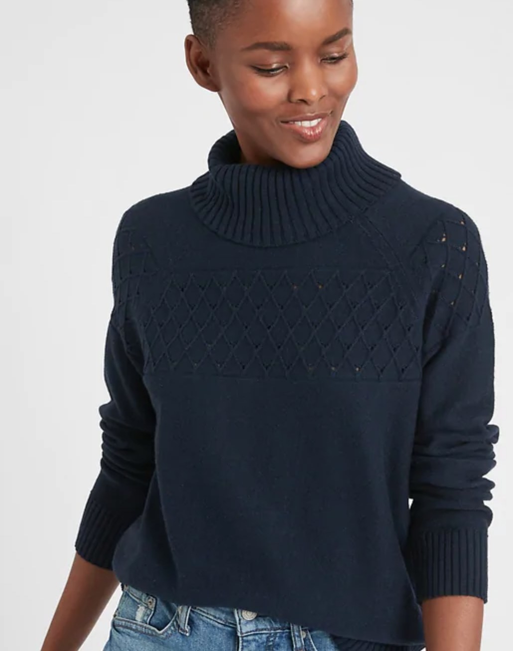 The turtleneck sweater in navy