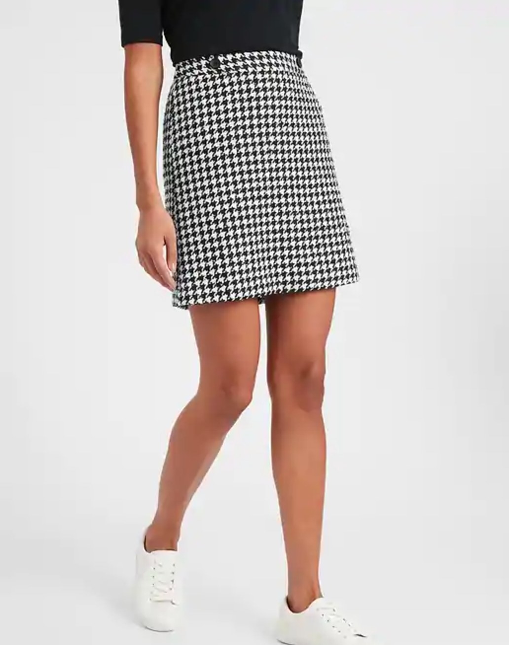 The houndstooth mini skirt