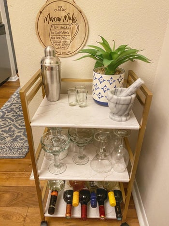 Another reviewer showing cart with marble shelves