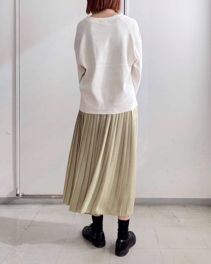 お値段以上のクオリティ ユニクロの プリーツスカート はキレイめなのに着心地が楽ちん