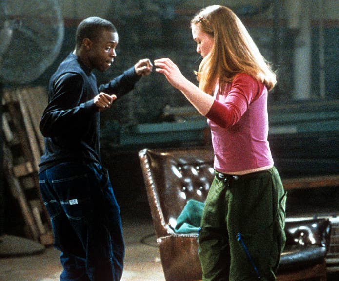 Sean Patrick Thomas dances with Julia Stiles in a scene from the film &quot;Save The Last Dance&quot;