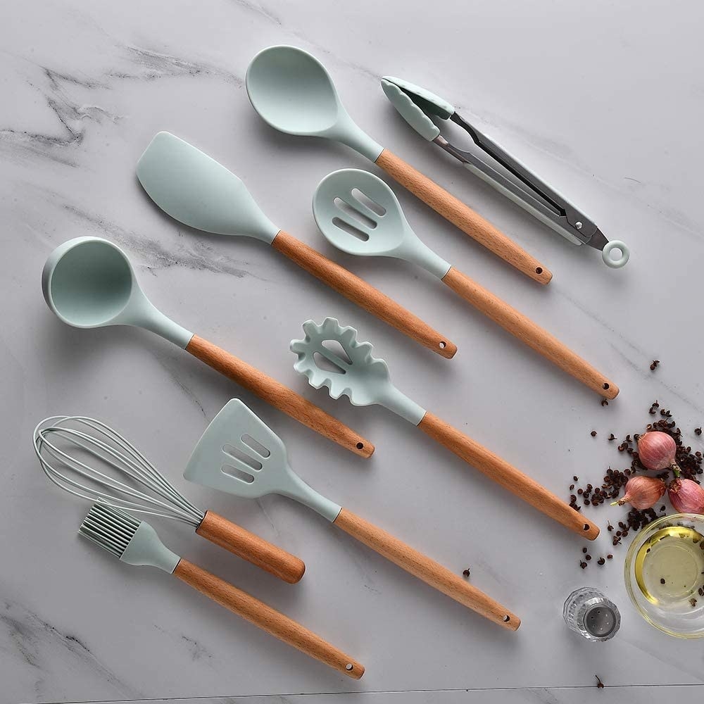 the set of utensils on a table