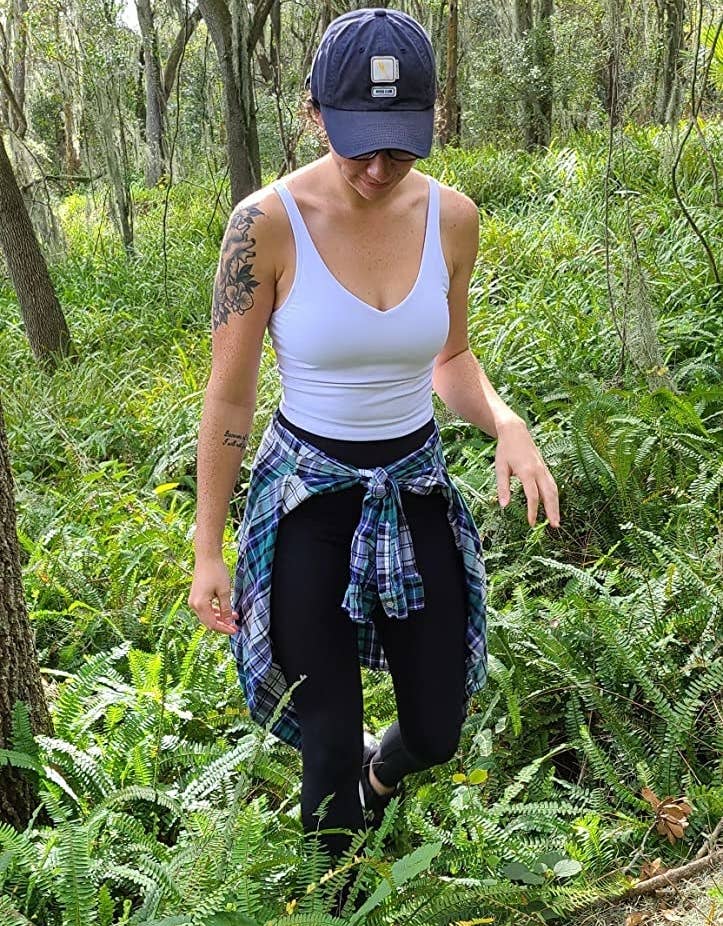 DREAM SLIM Women Long Sleeve Crop Tops Cute Sexy Tummy Cross Yoga Running  Gym Shirts with Thumb Holes (Black Long, XS) : : Clothing &  Accessories