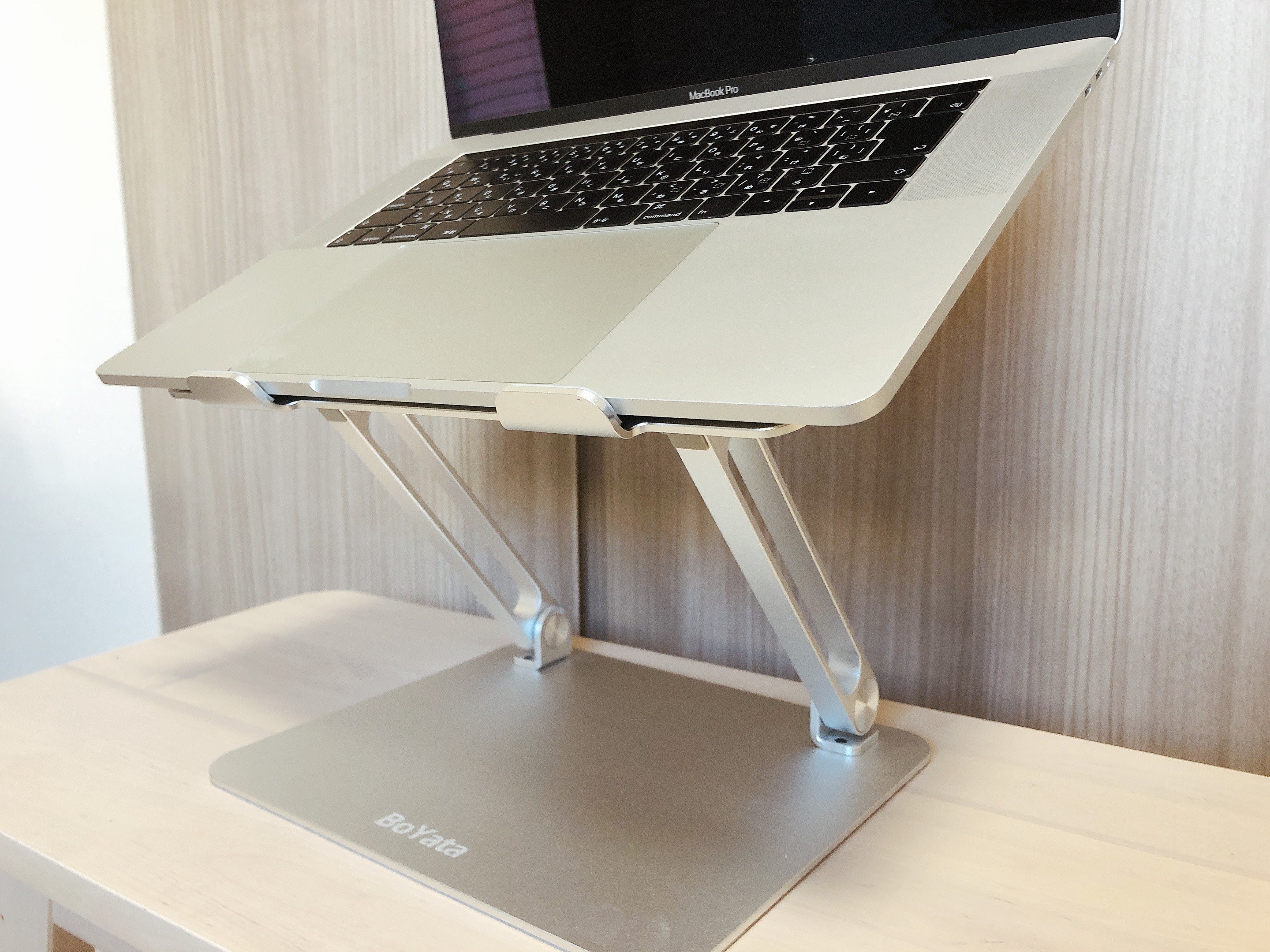 パソコンスタンド(MacBook)