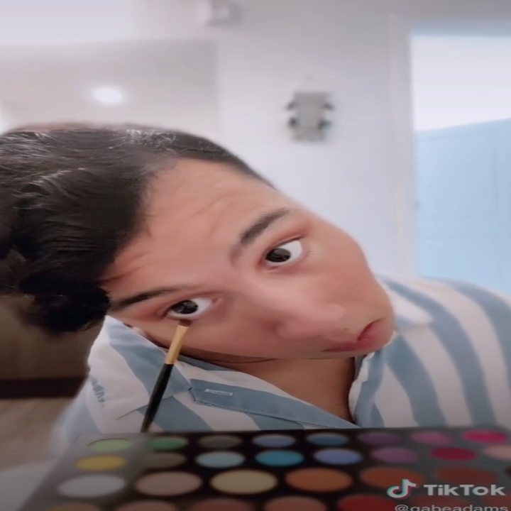 Man Without Limbs Goes Viral For His Makeup Looks