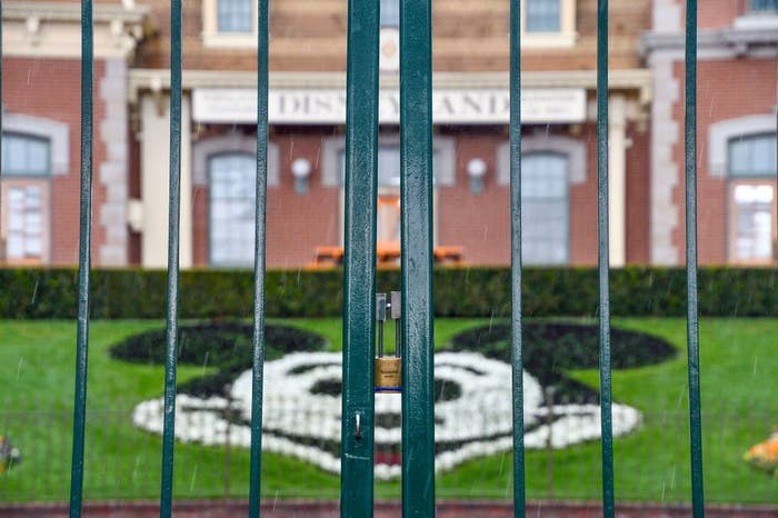 ディズニーランドが新型コロナワクチンの接種会場に 1日7000人以上の接種が可能 米カリフォルニア ディズニーランドが新型コロナワクチンの接種会場に 1日7000人以上の接種が可能 米カリフォルニア
