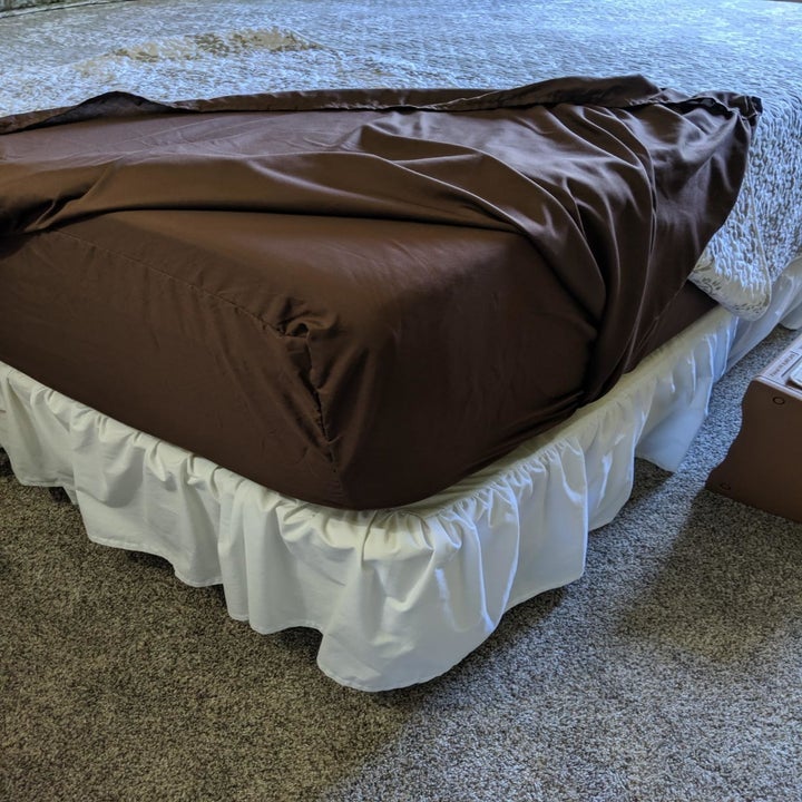 A reviewer's photo of the sheets in brown