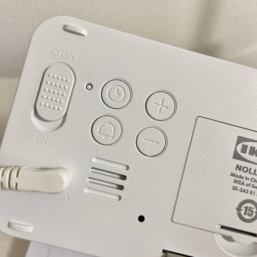 置くだけで部屋がオシャレになった Ikeaの デジタル時計 が1299円とは思えないカッコよさです