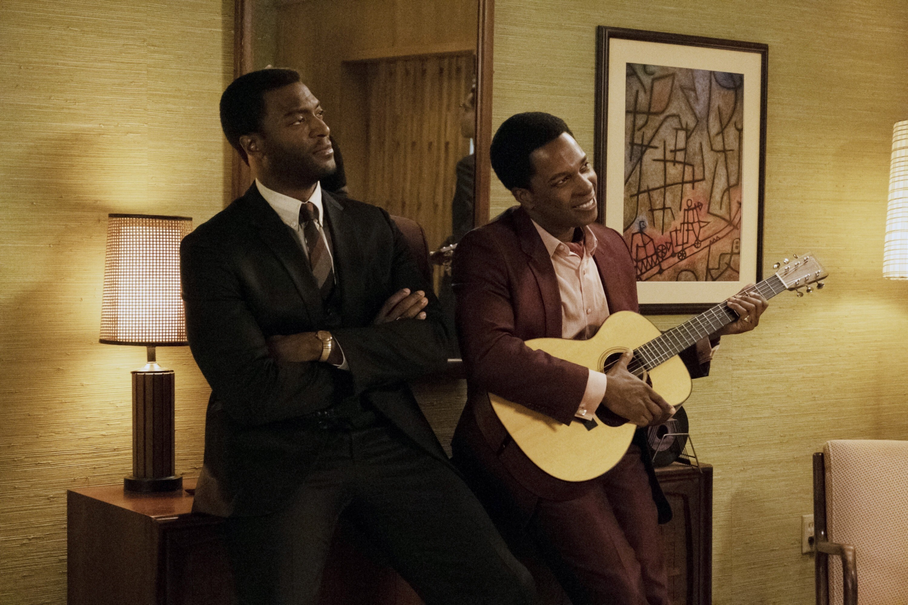 ONE NIGHT IN MIAMI, from left: Aldis Hodge as Jim Brown, Leslie Odom Jr. as Sam Cooke