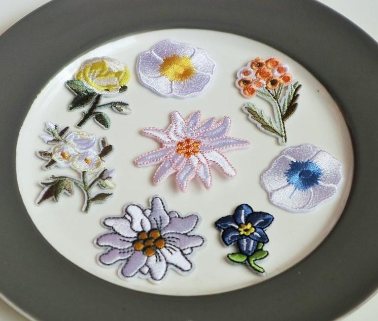 Eight very cute flower patches