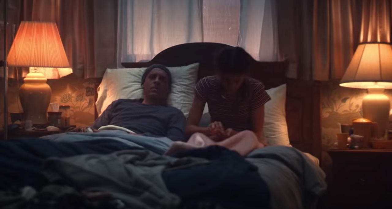 Ru taking care of her sick father in &quot;Euphoria&quot; 