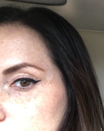 Reviewer showing their cateye