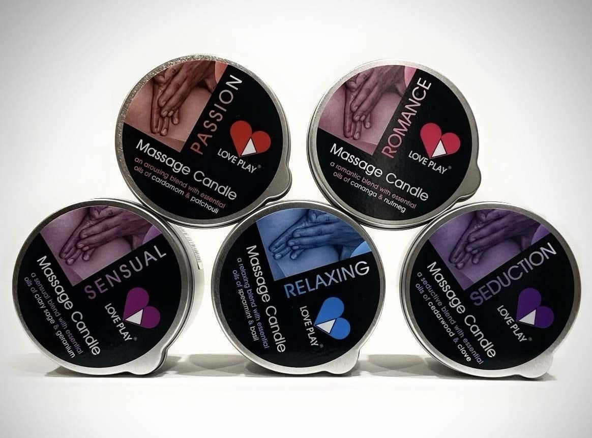 Five round tins with dropper edge for pouring candle wax