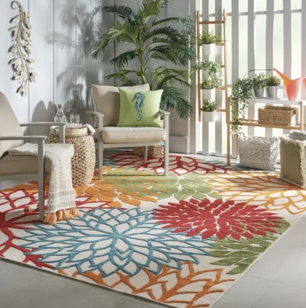 the rug in multicolor 