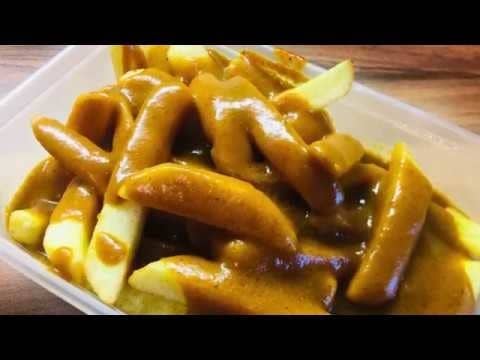 Beautiful chips covered in curry sauce.