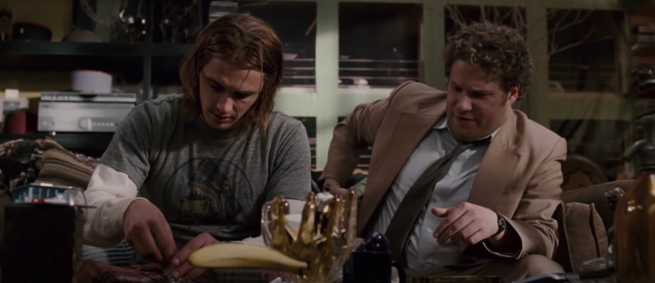 Dale buying pot from Saul in Pineapple Express