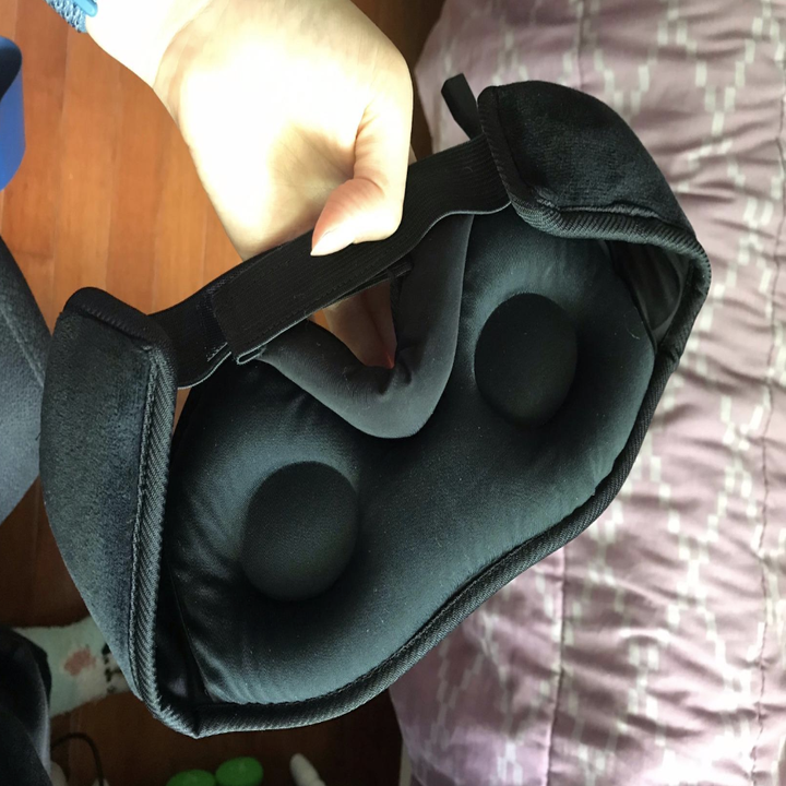 Reviewer image showing contoured memory foam inside of mask 