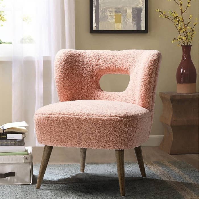 The Carson Carrington Ullna Lambskin Sherpa Upholstery Barrel Chair