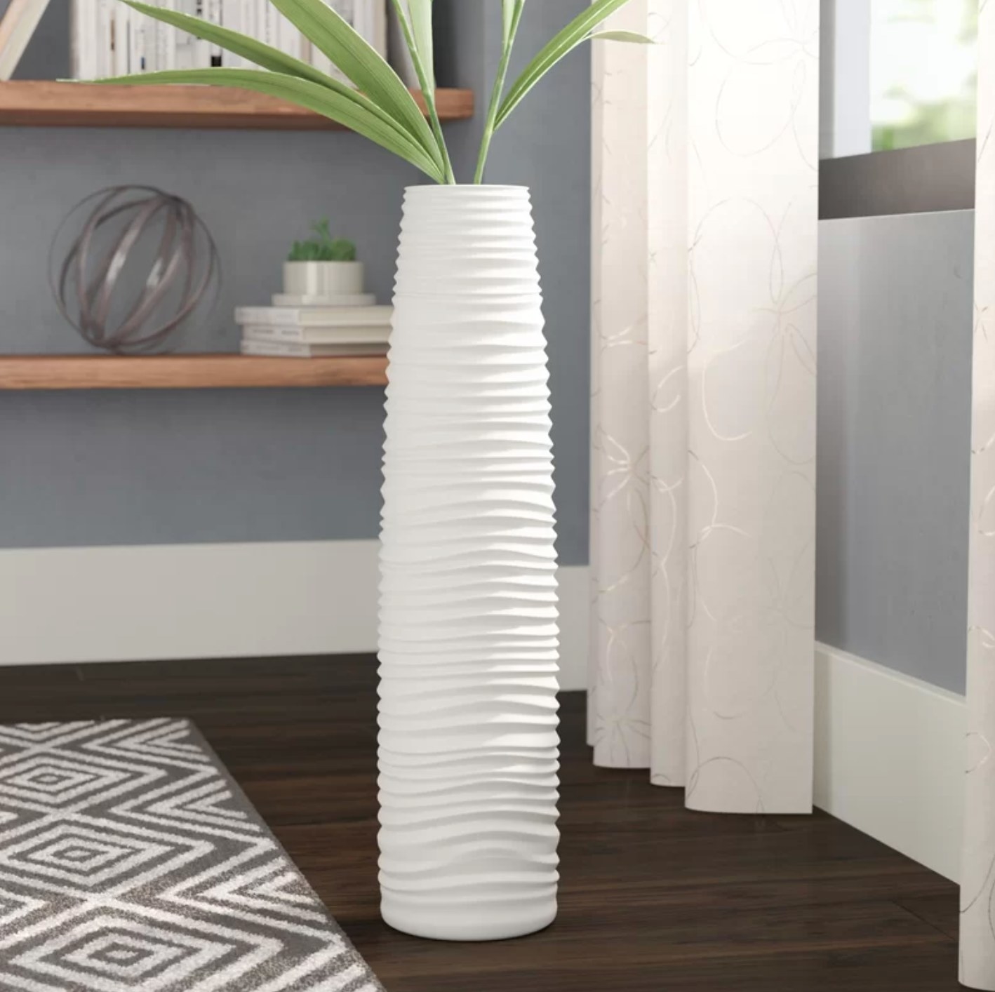 The ceramic floor vase in white