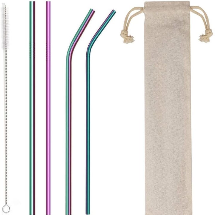 the four straws, cleaning brush, and bag holder that come in the set