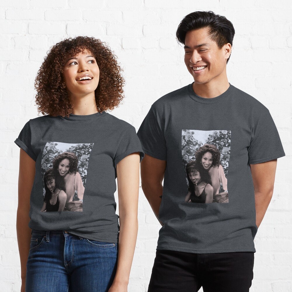two models wearing a gray T-shirt with a picture of Ashley and Hilary on the front 