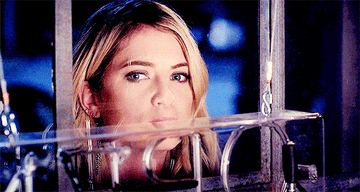 Hanna smoothing her nose against the window in Pretty Little Liars