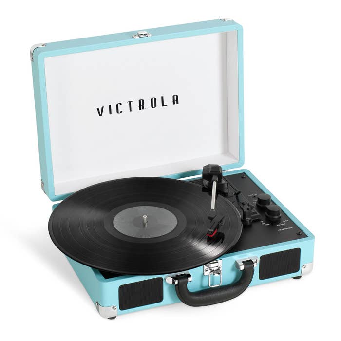 The turquoise record player