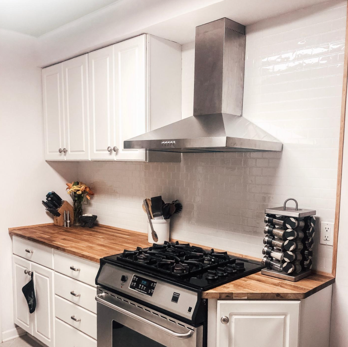 A reviewer&#x27;s kitchen with the white tiles