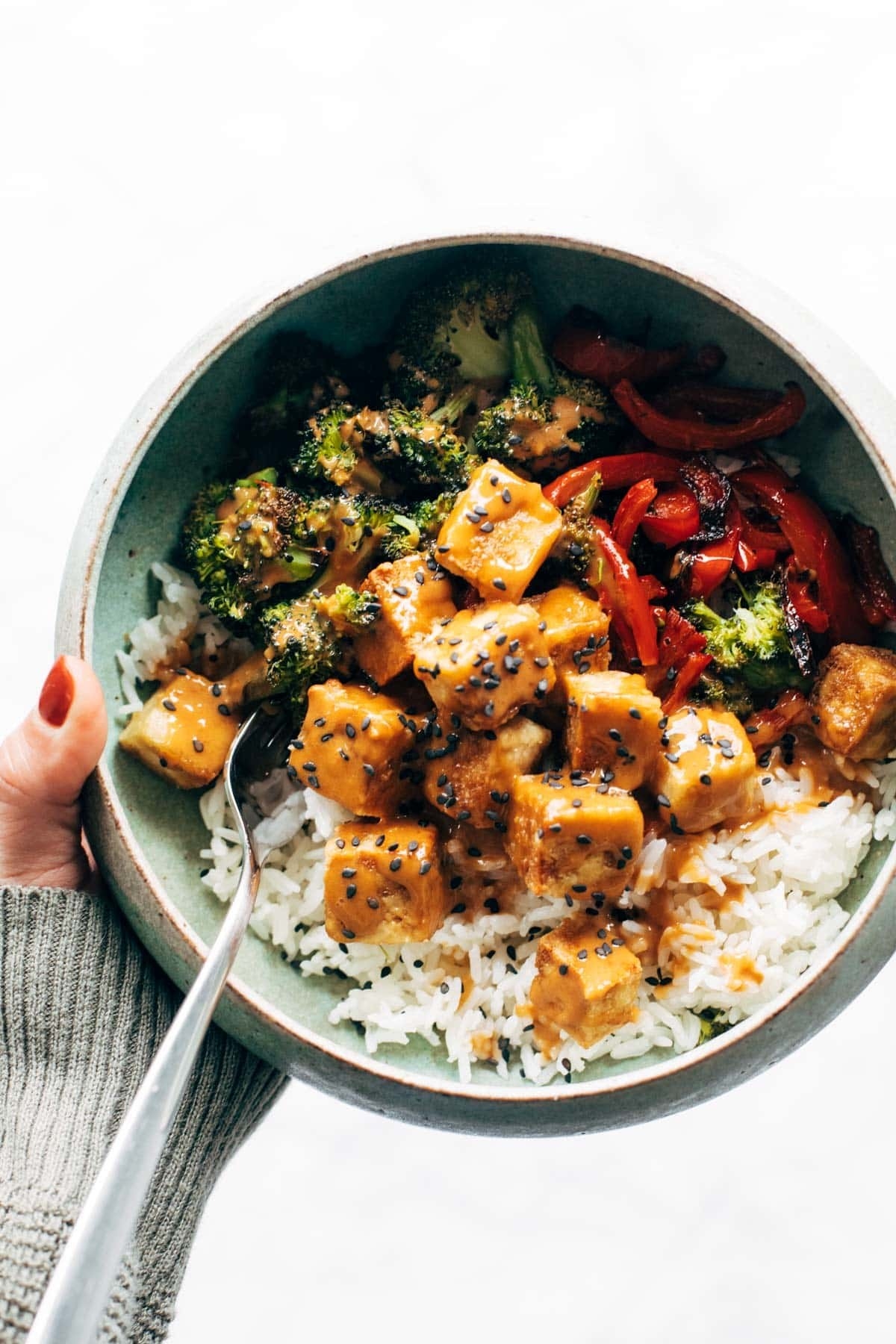 Spicy peanut tofu bowls