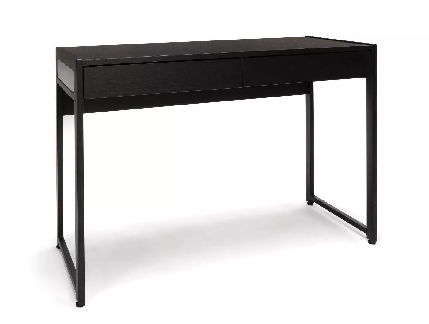 The black desk