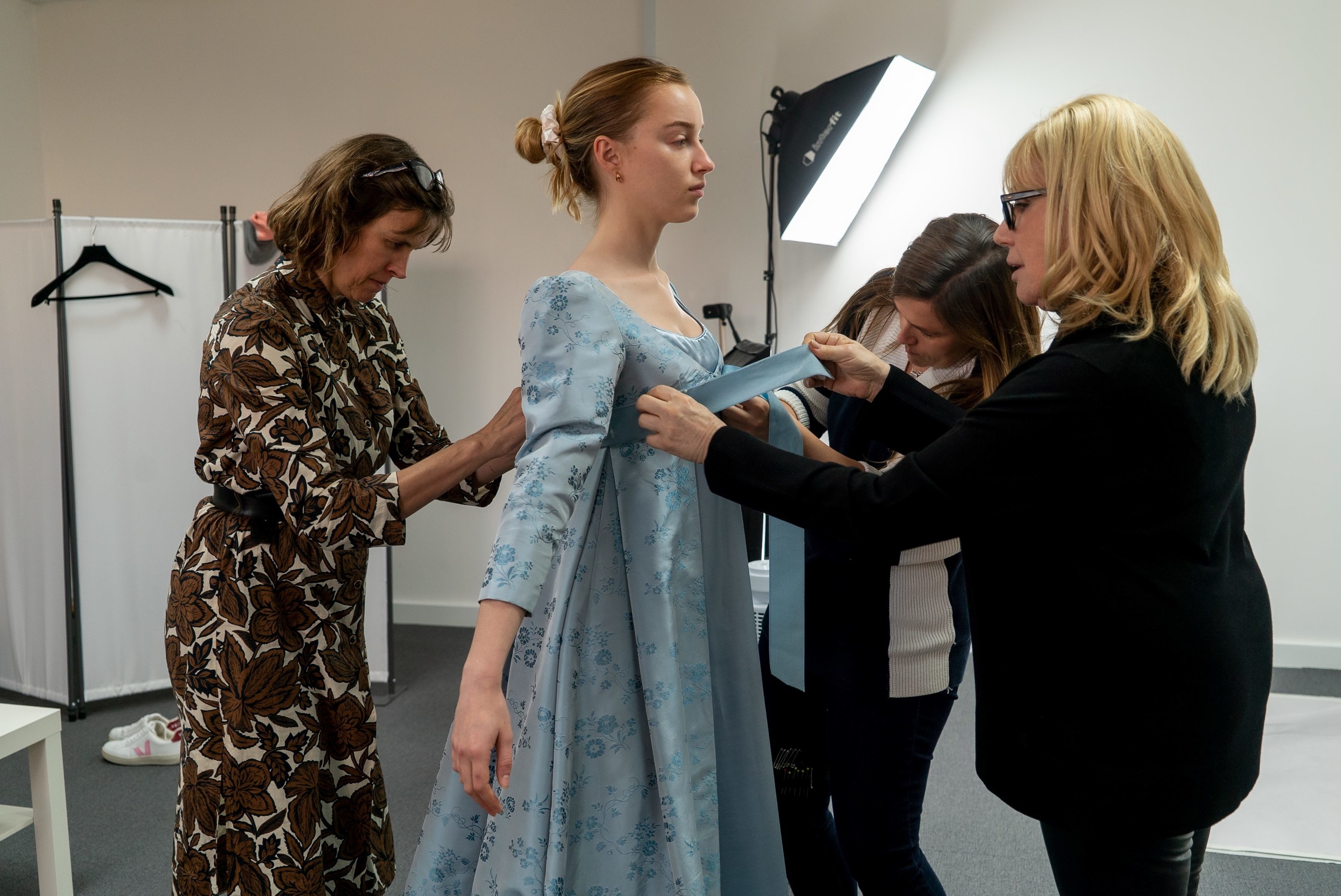 Phoebe Dynevor getting fitted for Daphne&#x27;s blue dress