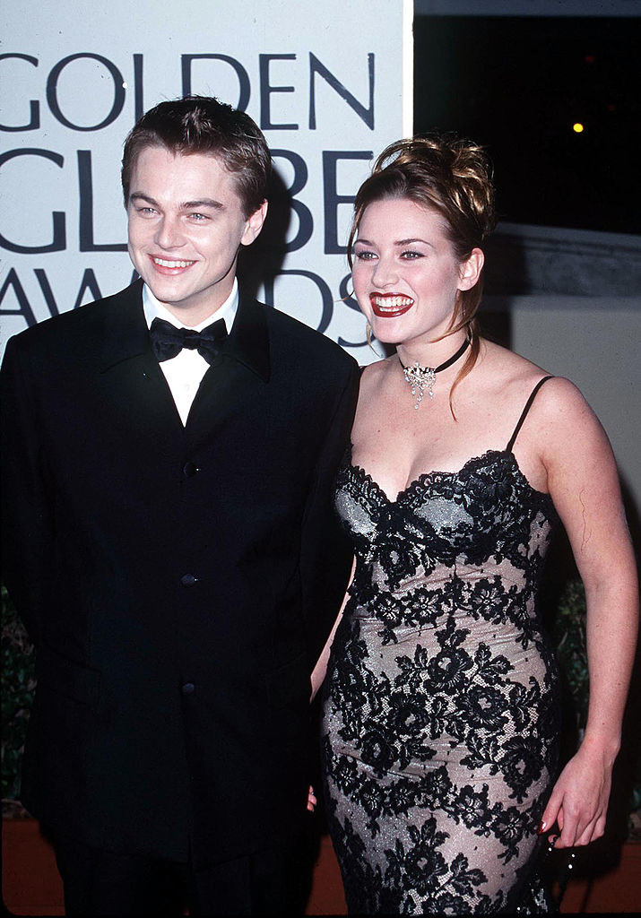 Leonardo DiCaprio and Kate Winslet posing together at the Golden Globes in 1998: