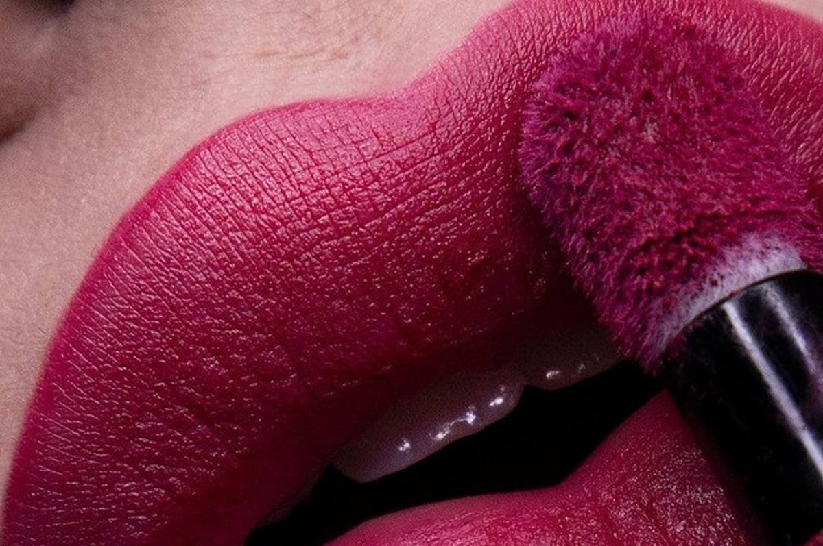 Tiktok S New Makeup Trend Is This Smudge Free Nyx Lipstick