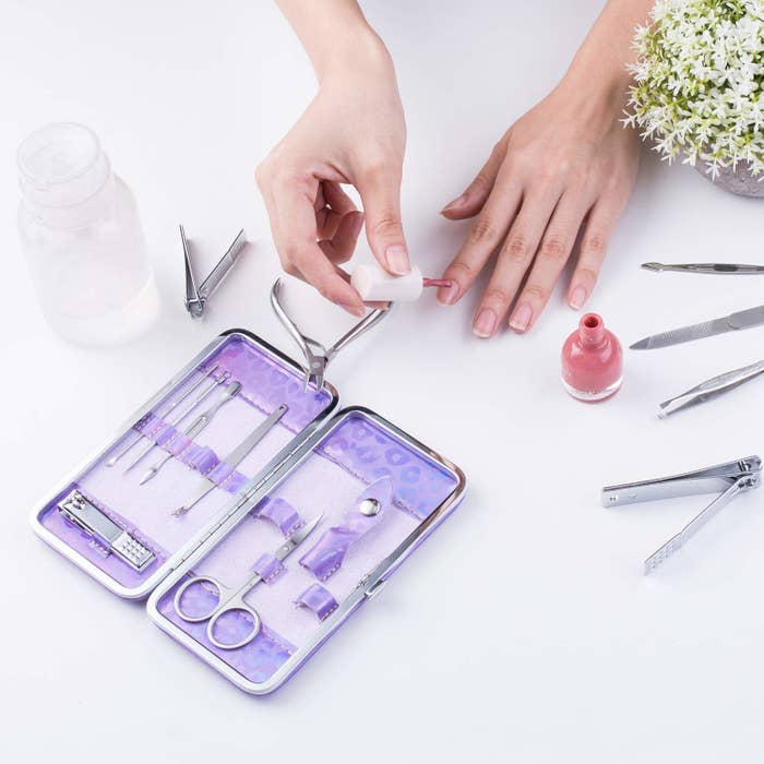 Things For Anyone Who Struggles With Doing Their Nails