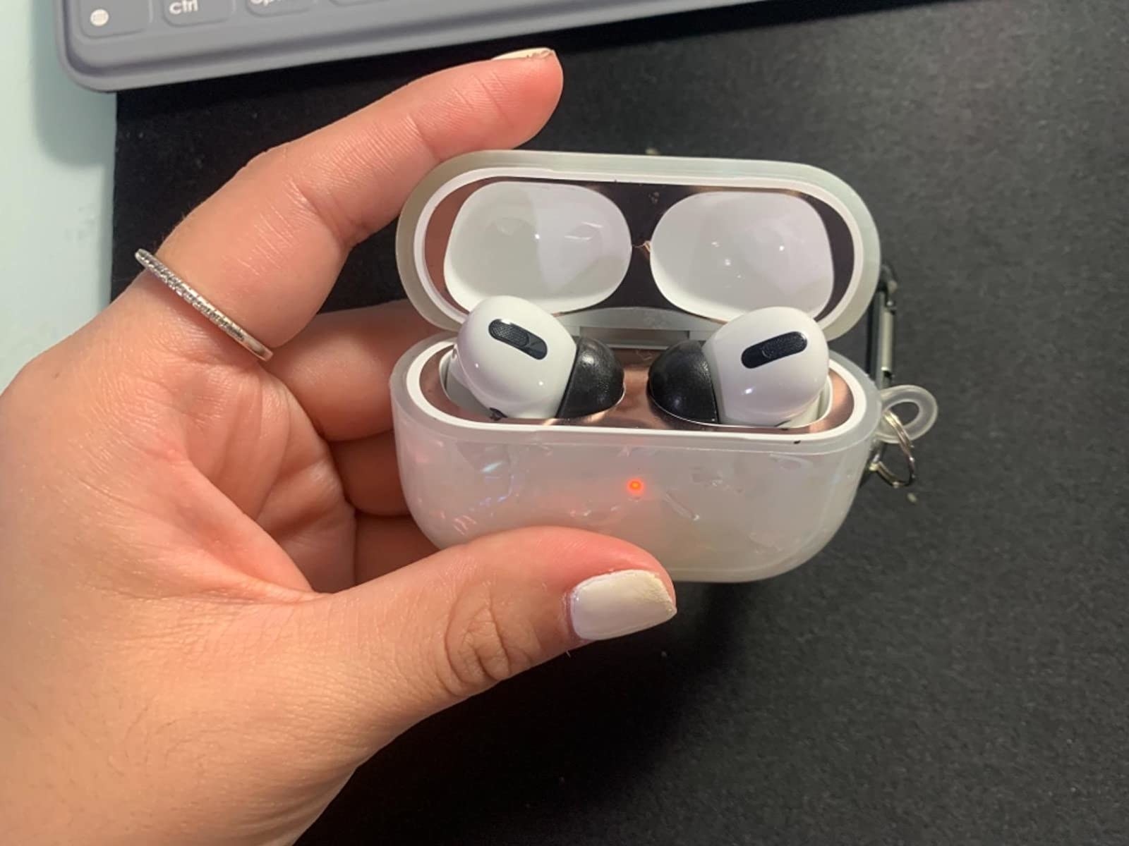 tyngdekraft hente Med venlig hilsen 22 AirPods Accessories That Are Really Useful