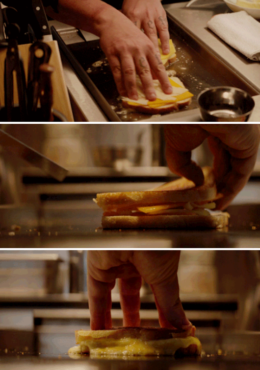 Jon Favreau's character making the perfect grilled cheese in "Chef"